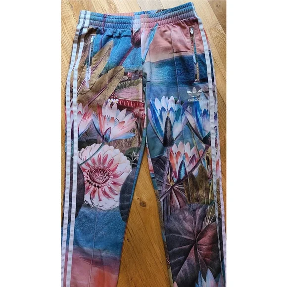 Adidas Originals  FARM  Curso D’Agua Superstar Track Pant Size XS Dusty Pink - Picture 6 of 16